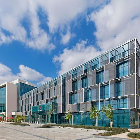 Radisson Red Dubai Silicon Oasis Hotel Exterior photo
