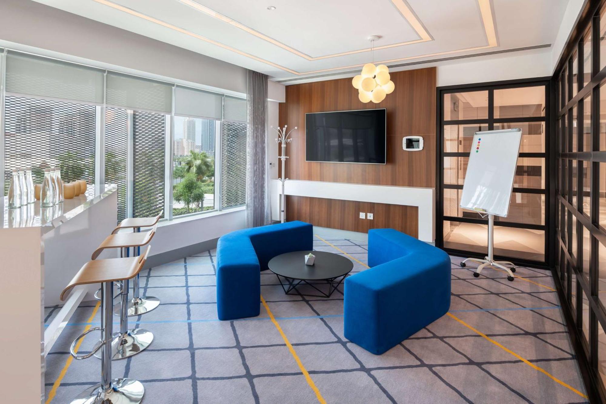 Radisson Red Dubai Silicon Oasis Hotel Exterior photo
