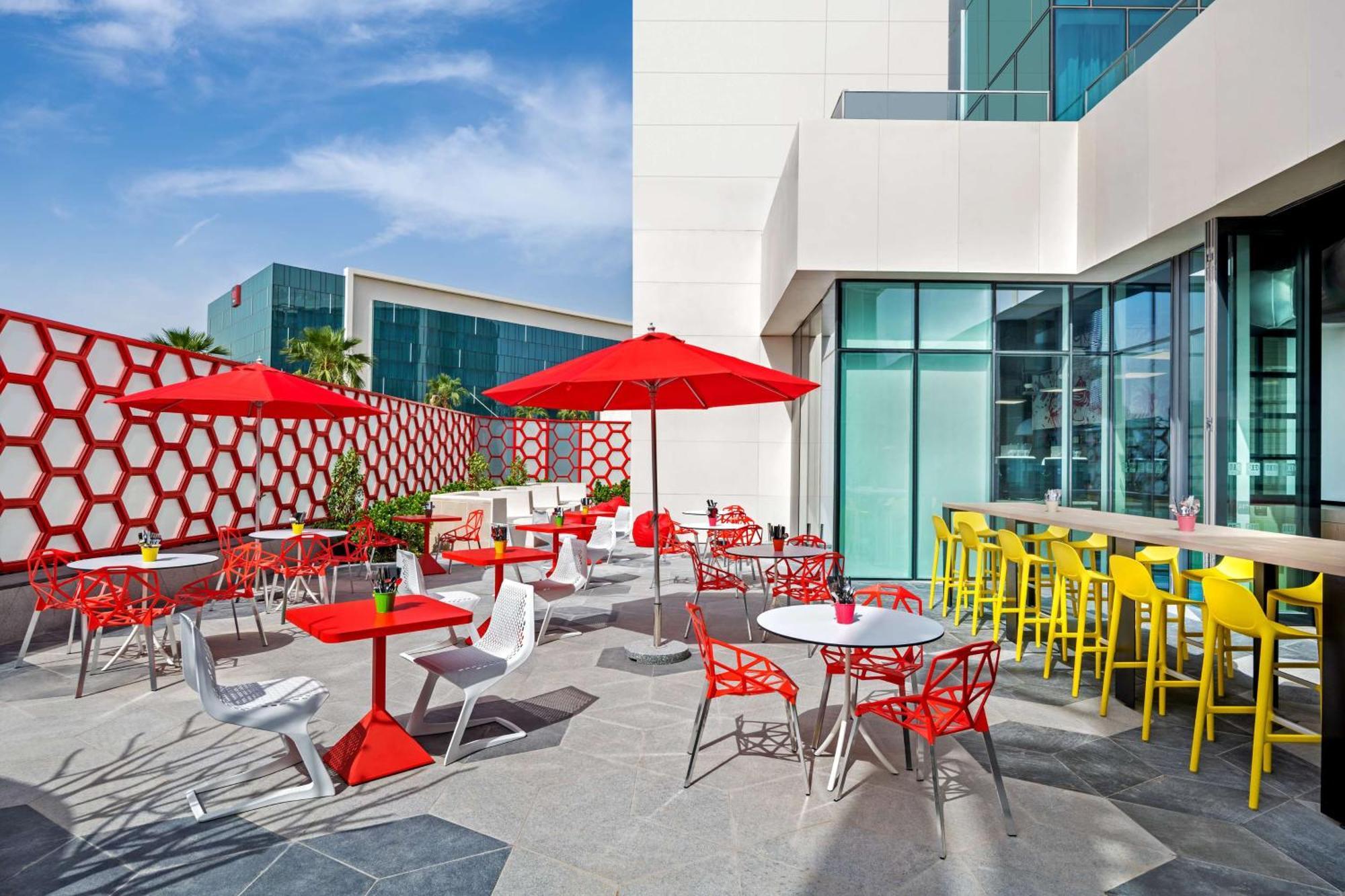 Radisson Red Dubai Silicon Oasis Hotel Exterior photo
