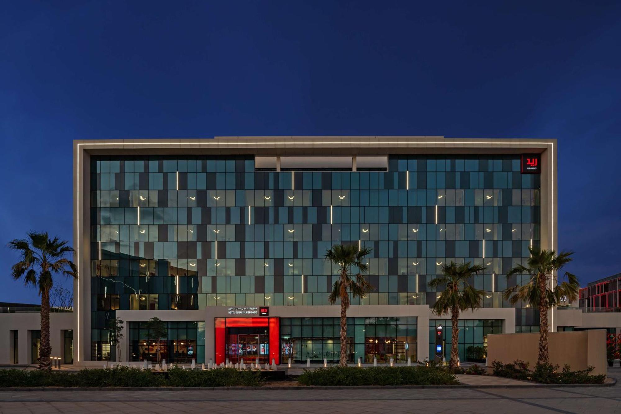 Radisson Red Dubai Silicon Oasis Hotel Exterior photo