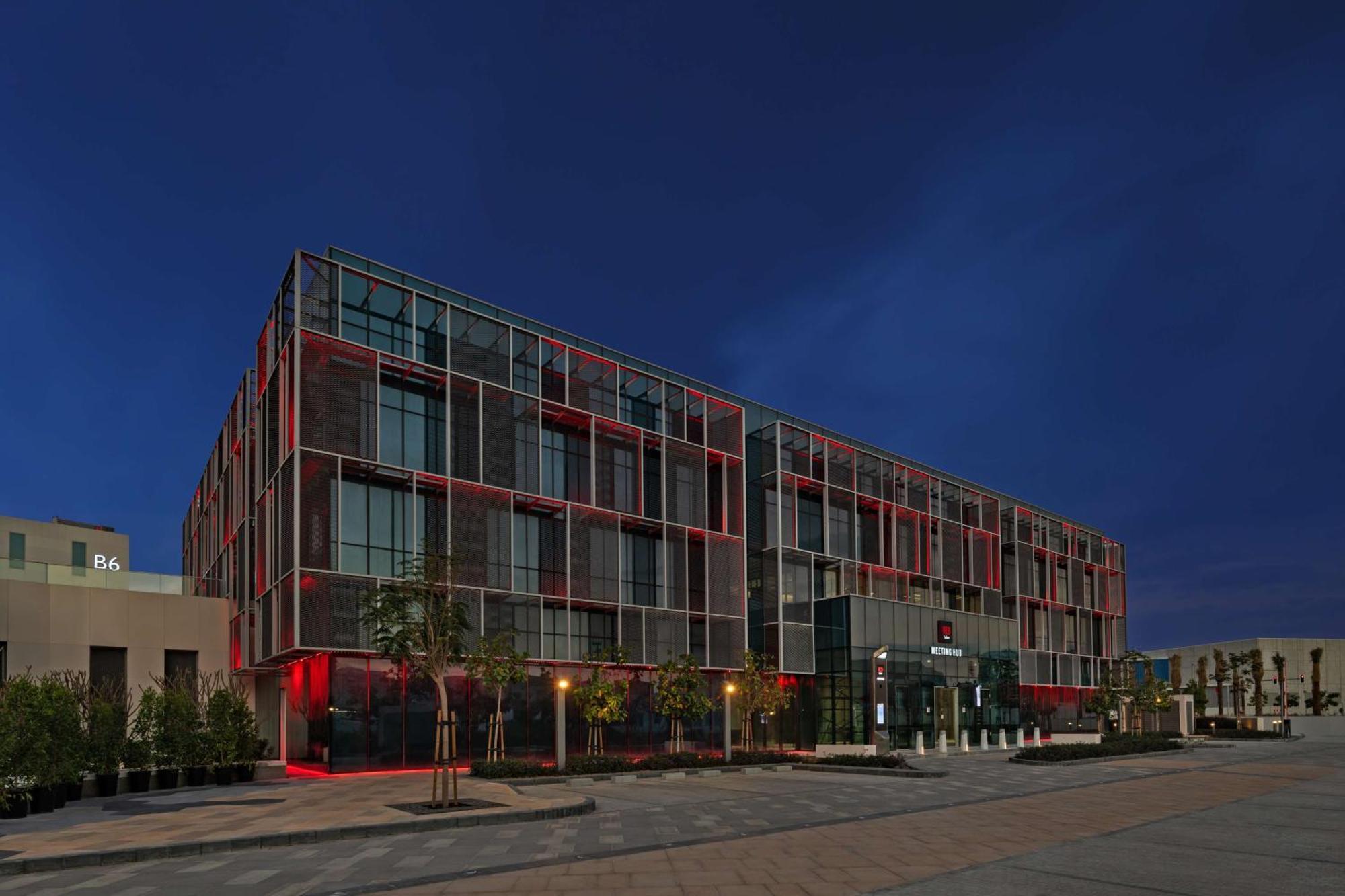 Radisson Red Dubai Silicon Oasis Hotel Exterior photo