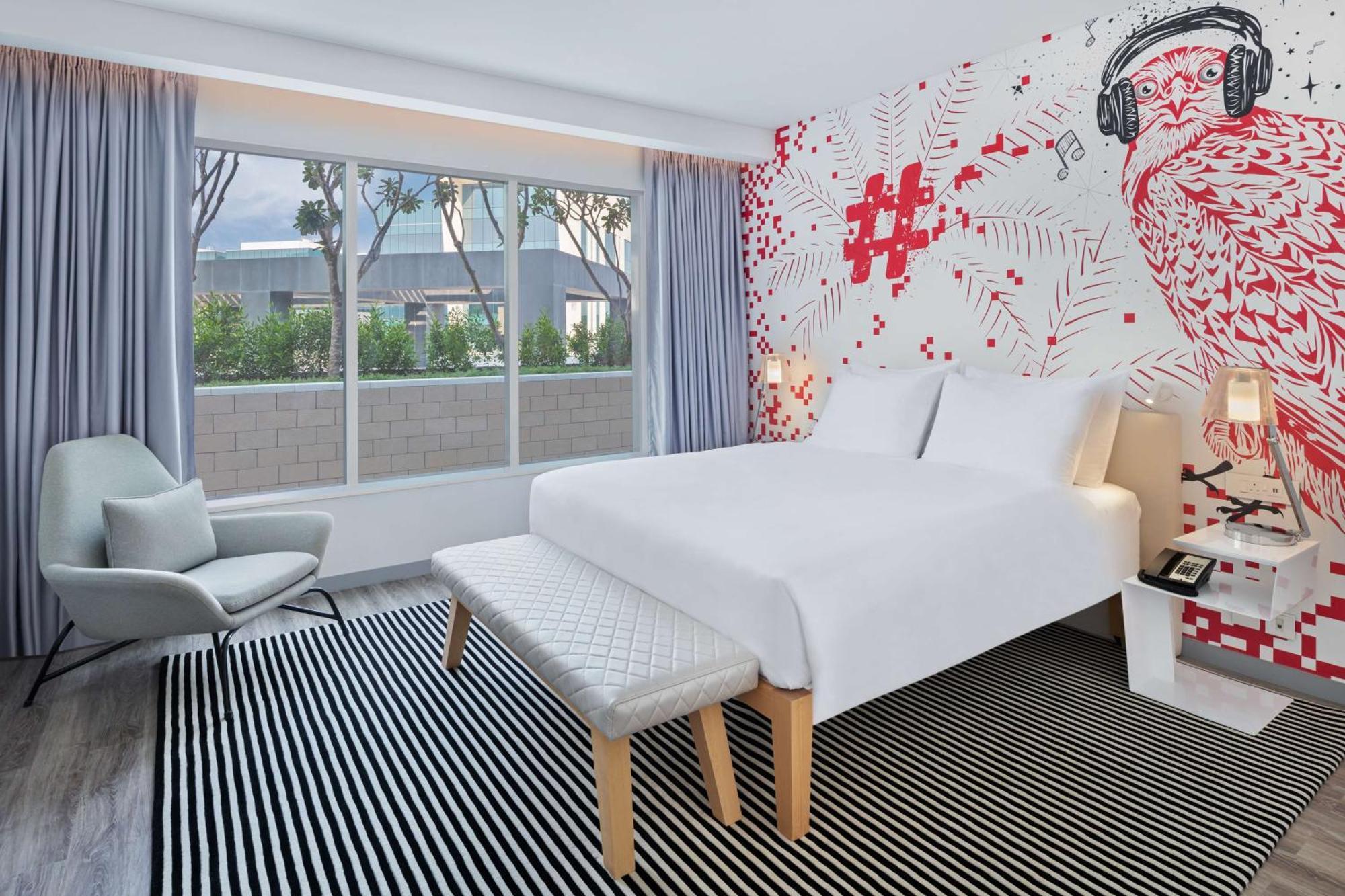 Radisson Red Dubai Silicon Oasis Hotel Exterior photo